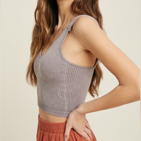 Urban Outfitters ribbed crop tank - Picture 4 of 5